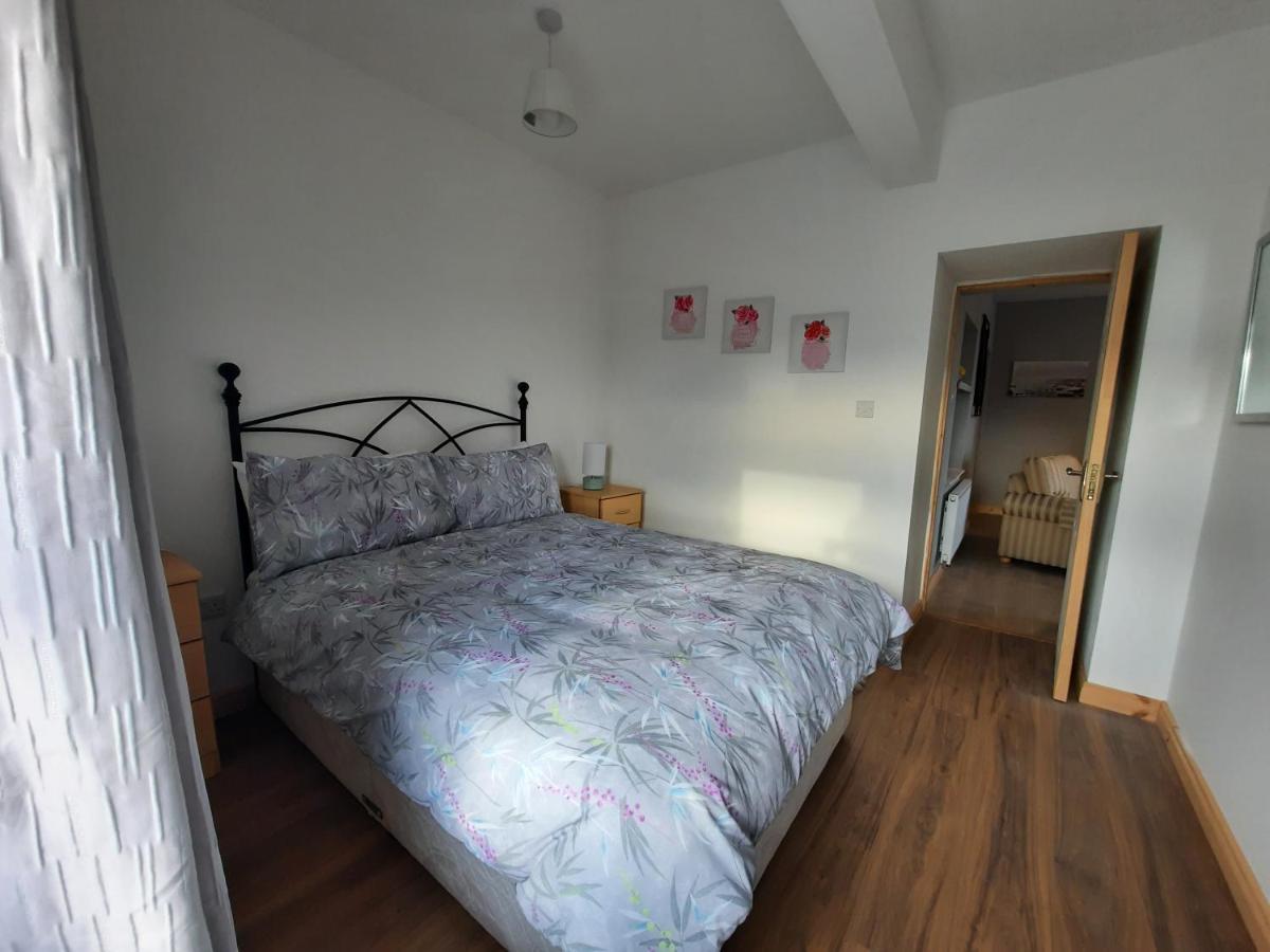 Conneelys Cottage, Connemara, Clifden, H71Y096 ภายนอก รูปภาพ